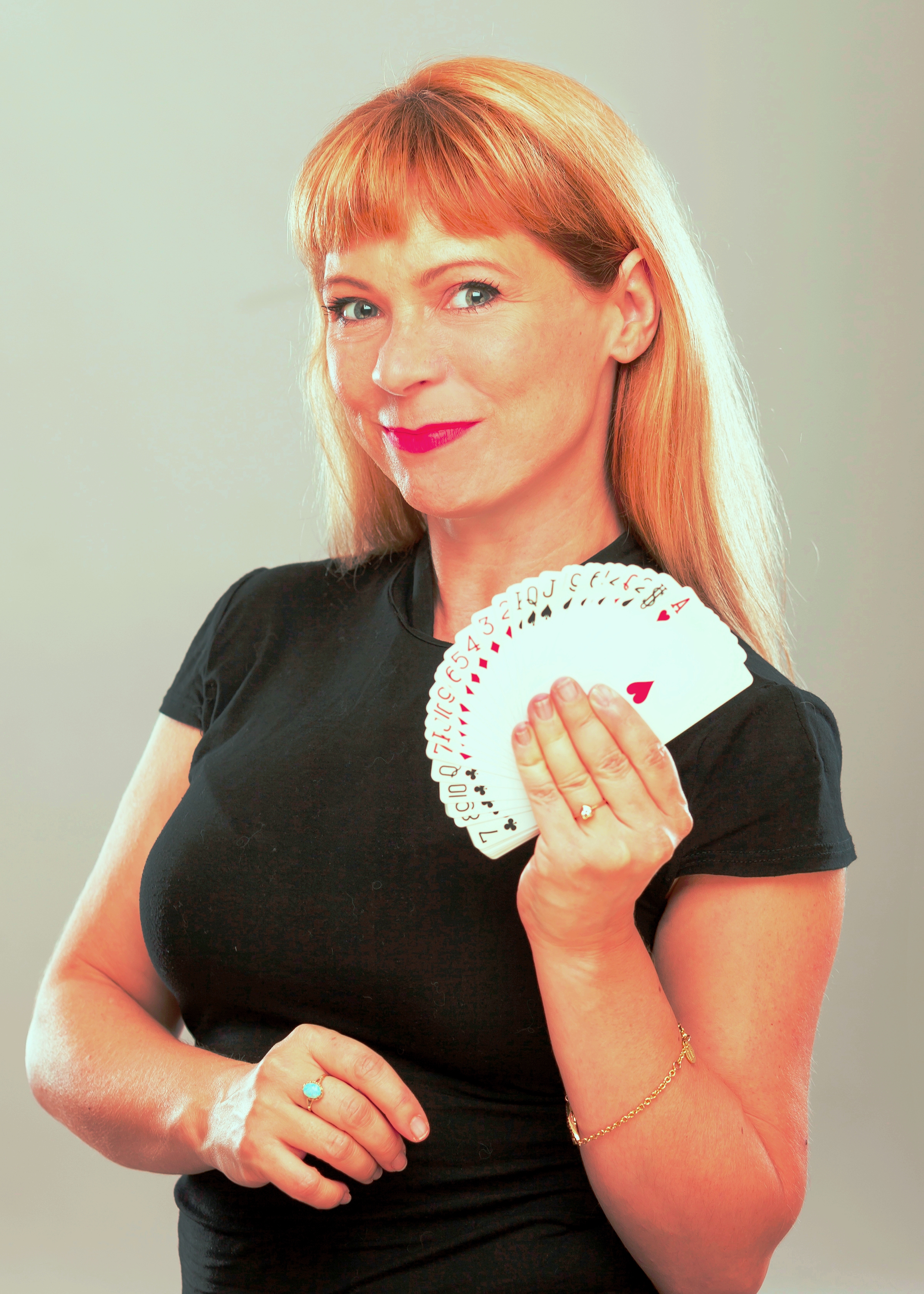 Careena Fenton Close up Magician, West Midlands