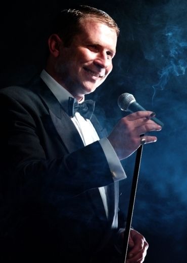 Jay Oxenham as Frank Sinatra Tribute Berkshire